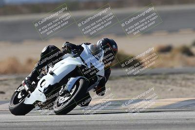 media/Nov-16-2025-Race Pace (Sun) [[8c5fa54630]]/Non Verified Riders (1st 20 Minutes)/1-Turn 14 (10am)/